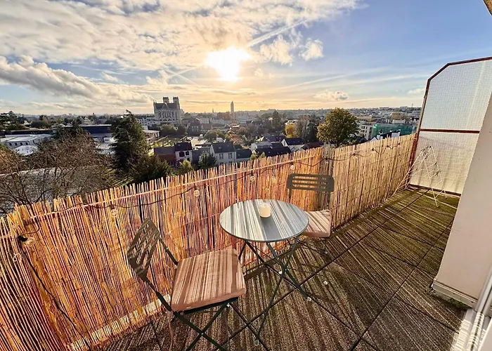 Nantes Studio Balcony With View * Nantes