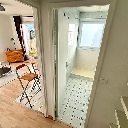 With Balcony And View Of Daire *