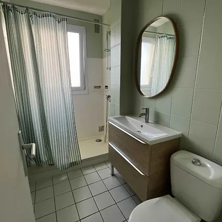 Apartment Great With Balcony Nantes